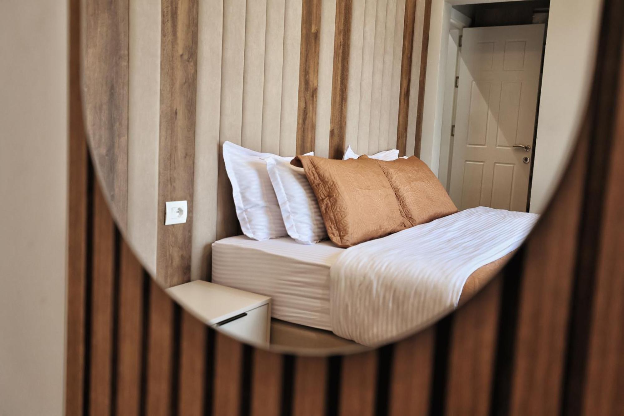 Vila Casablanca - Boutique Hotel & Restaurant Шкодер Екстер'єр фото