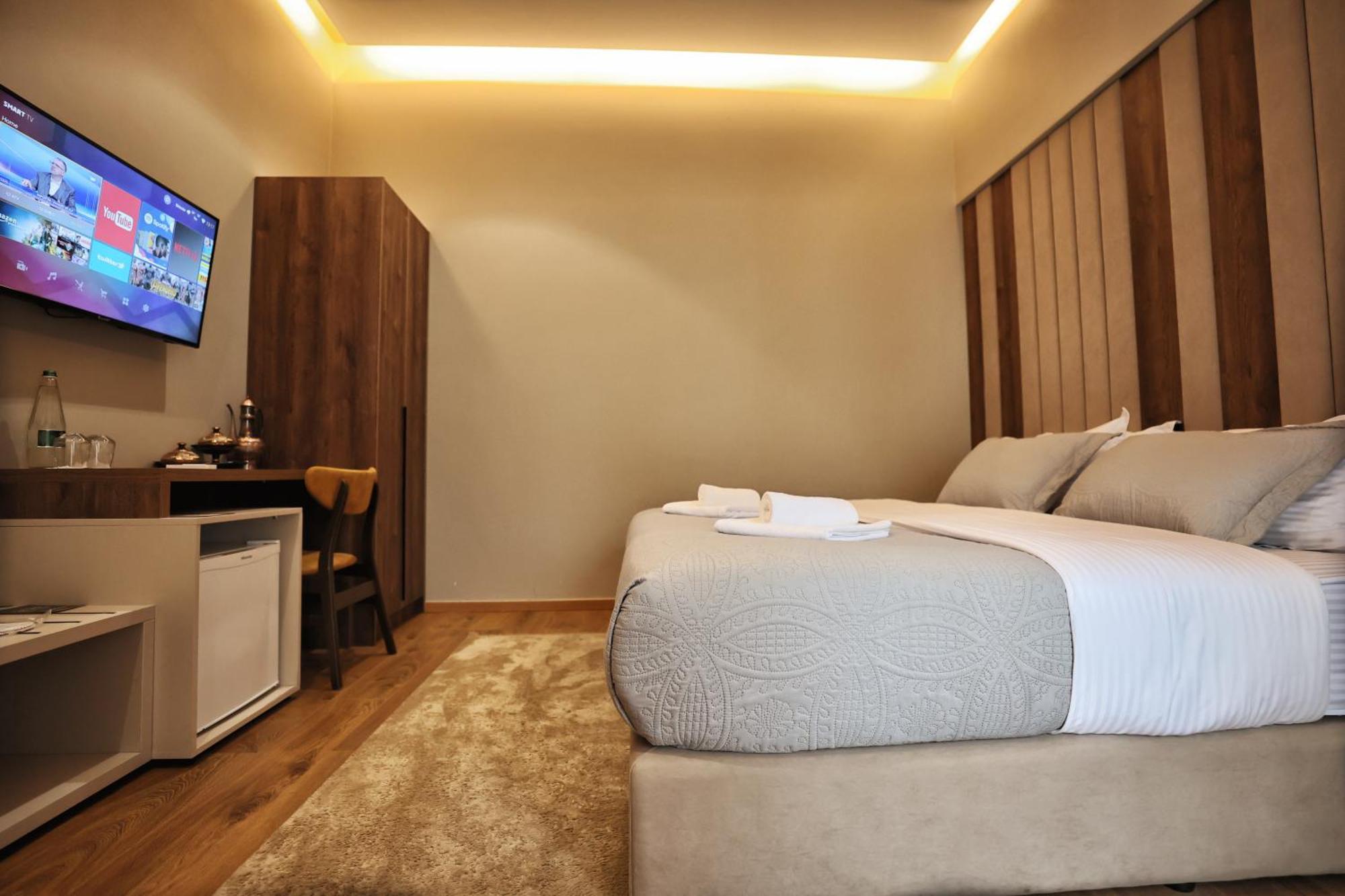 Vila Casablanca - Boutique Hotel & Restaurant Шкодер Екстер'єр фото